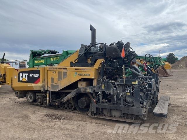 CAT AP1055F Asfalto klotuvai