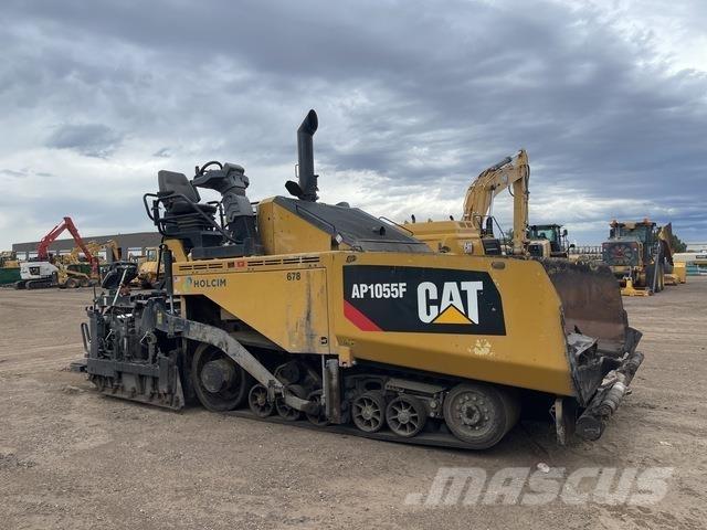 CAT AP1055F Asfalto klotuvai