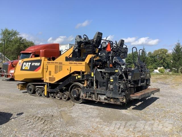 CAT AP1055F Asfalto klotuvai