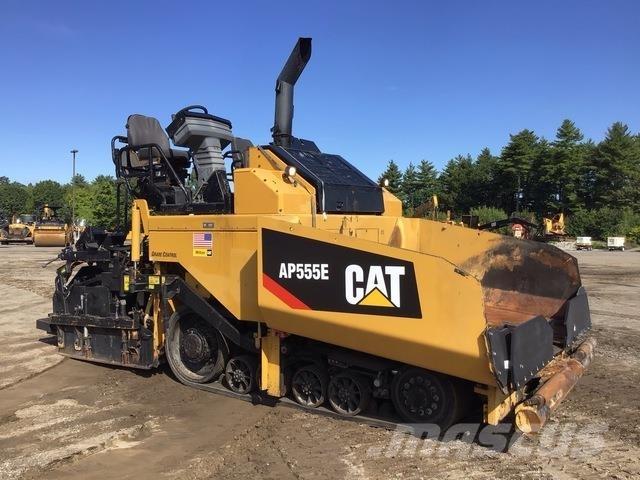 CAT AP555E Asfalto klotuvai