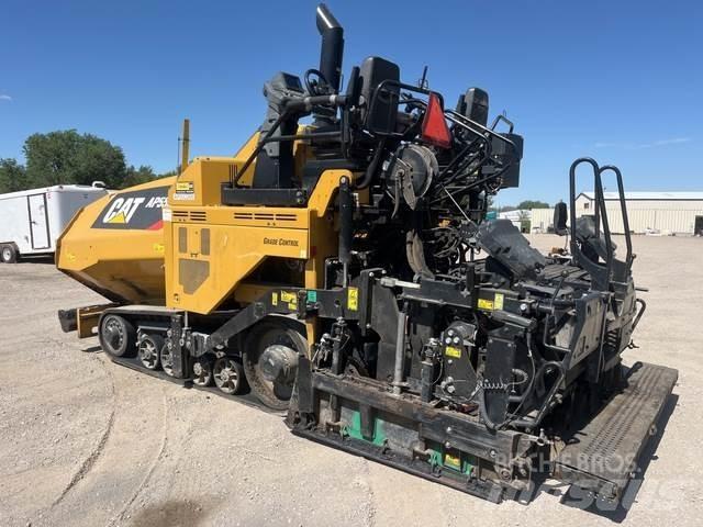CAT AP555F Asfalto klotuvai