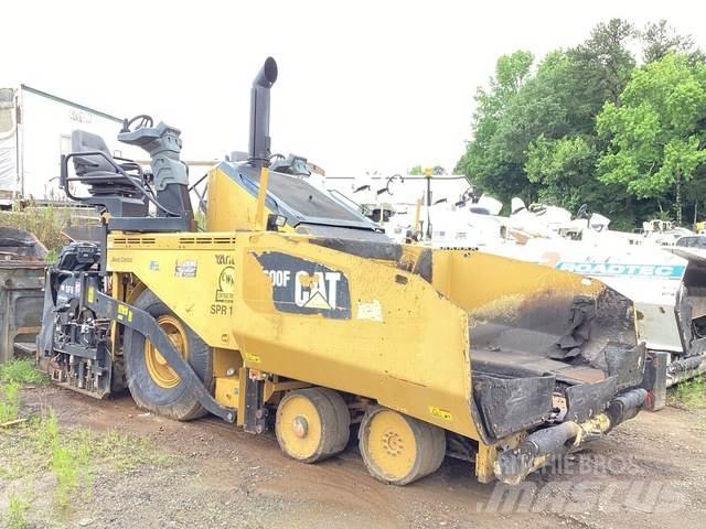 CAT AP600F Asfalto klotuvai