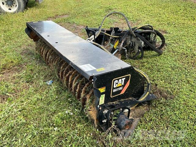 CAT BA118C Šepečiai