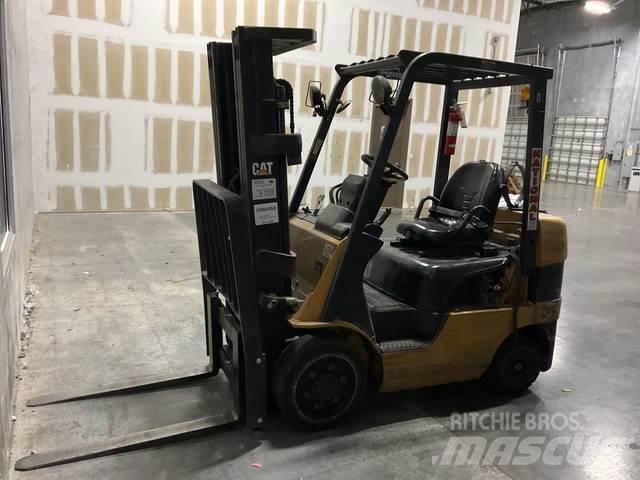 CAT C5000 Statyba - Kita