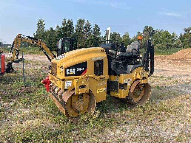 CAT CB24B Porinių būgnų volai