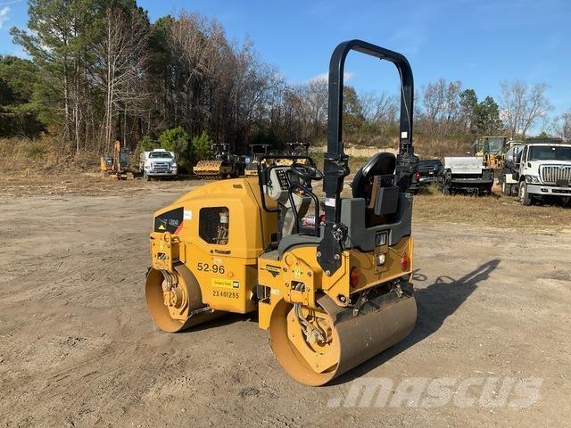 CAT CB24B Porinių būgnų volai