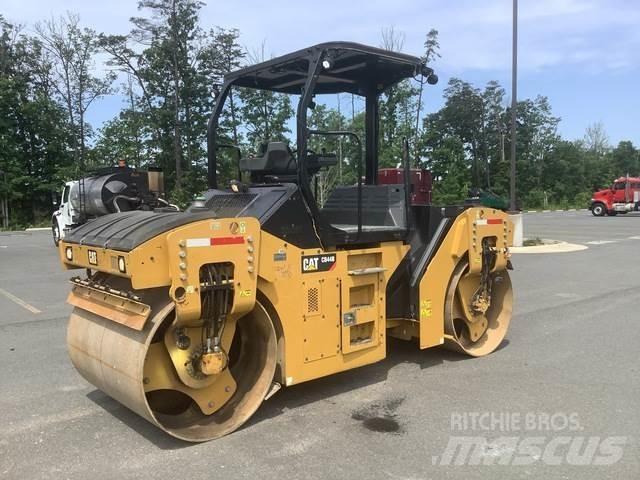 CAT CB44B Porinių būgnų volai