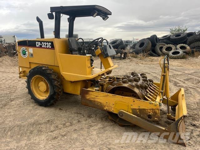 CAT CP-323C Vieno būgno volai