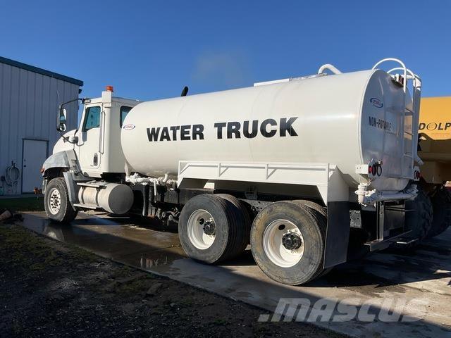CAT CT660S Vandens sunkvežimiai