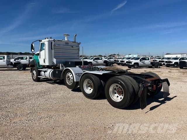 CAT CT660S Naudoti vilkikai