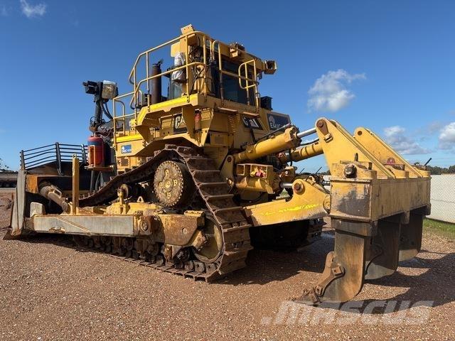 CAT D10T Vikšriniai buldozeriai