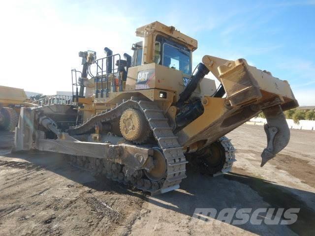 CAT D10T2 Vikšriniai buldozeriai
