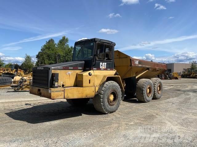 CAT D250E Karjeriniai savivarčiai