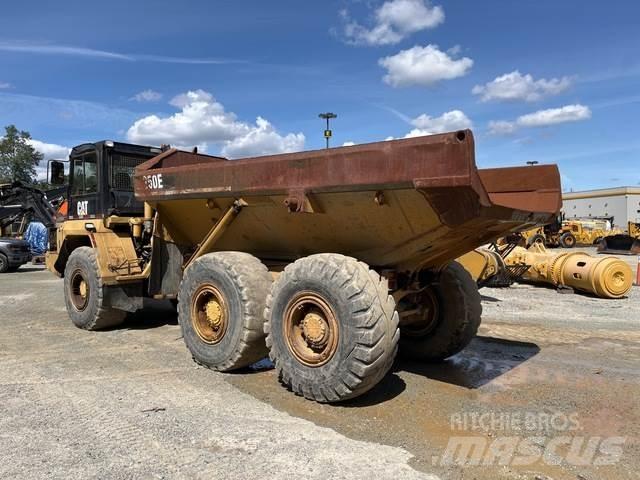 CAT D250E Karjeriniai savivarčiai