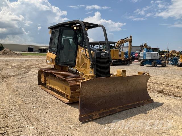 CAT D3 Vikšriniai buldozeriai
