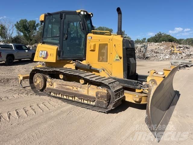 CAT D4 Vikšriniai buldozeriai