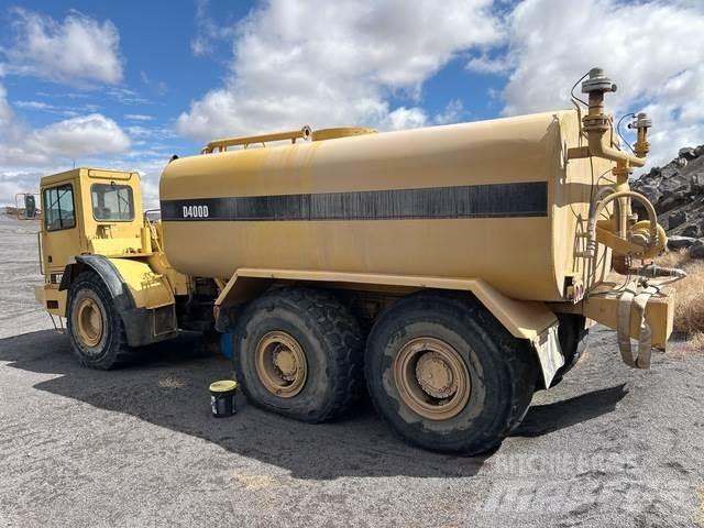 CAT D400D Vandens sunkvežimiai
