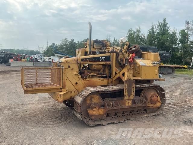 CAT D4E 20 vamzdžių klotuvų buldozeriai