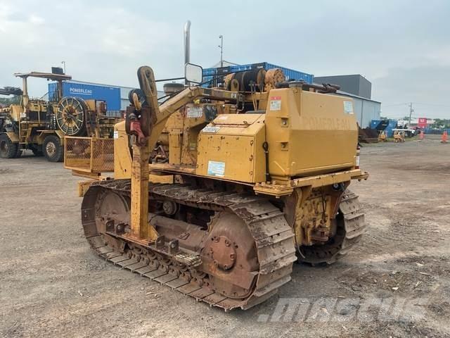CAT D4E 20 vamzdžių klotuvų buldozeriai