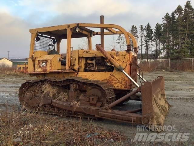 CAT D6D Vikšriniai buldozeriai