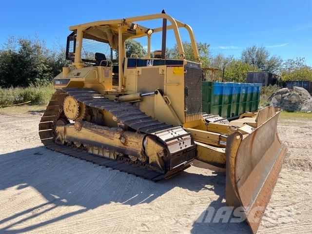 CAT D6M Vikšriniai buldozeriai