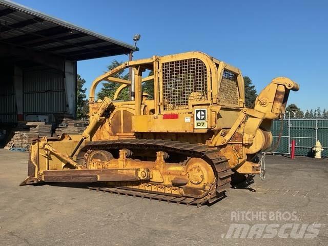 CAT D7 Vikšriniai buldozeriai