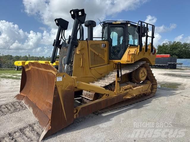 CAT D7 Vikšriniai buldozeriai