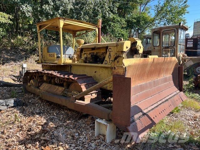 CAT D7 Vikšriniai buldozeriai