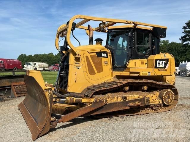 CAT D7E Vikšriniai buldozeriai