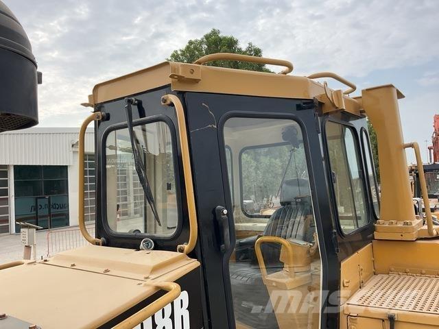 CAT D8R Vikšriniai buldozeriai