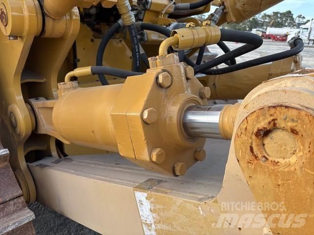 CAT D8T Vikšriniai buldozeriai
