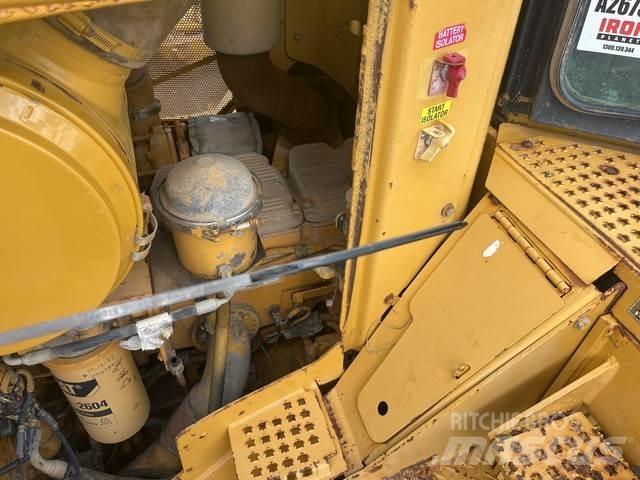 CAT D9T Vikšriniai buldozeriai