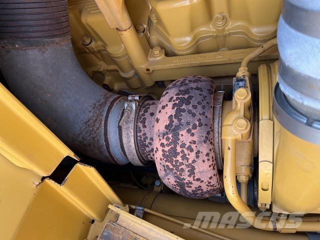 CAT D9T Vikšriniai buldozeriai