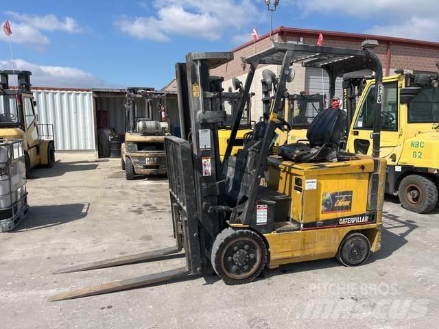 CAT EC25K Elektriniai šakiniai krautuvai