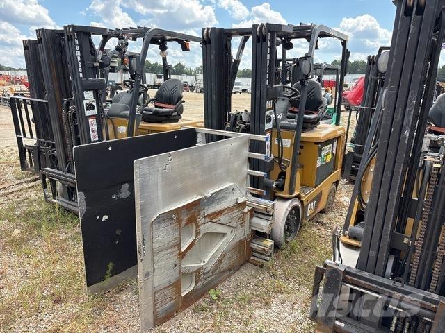 CAT EC25N2 Elektriniai šakiniai krautuvai