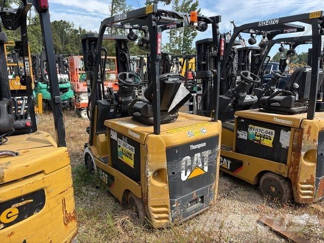 CAT EC25N2 Elektriniai šakiniai krautuvai