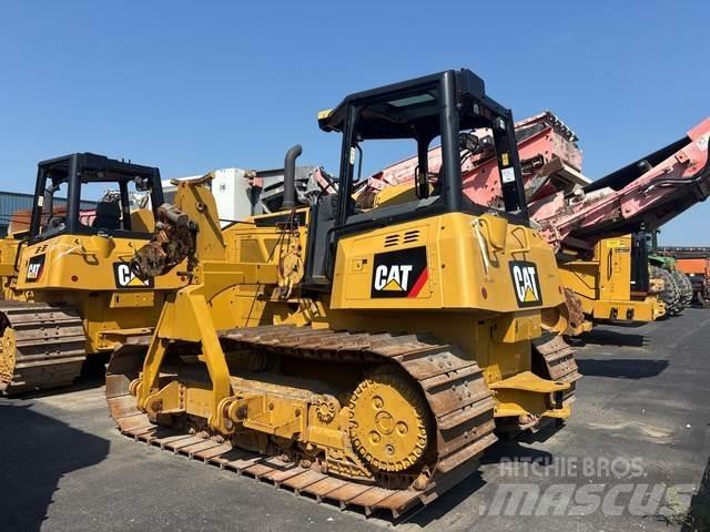 CAT PL61 vamzdžių klotuvų buldozeriai