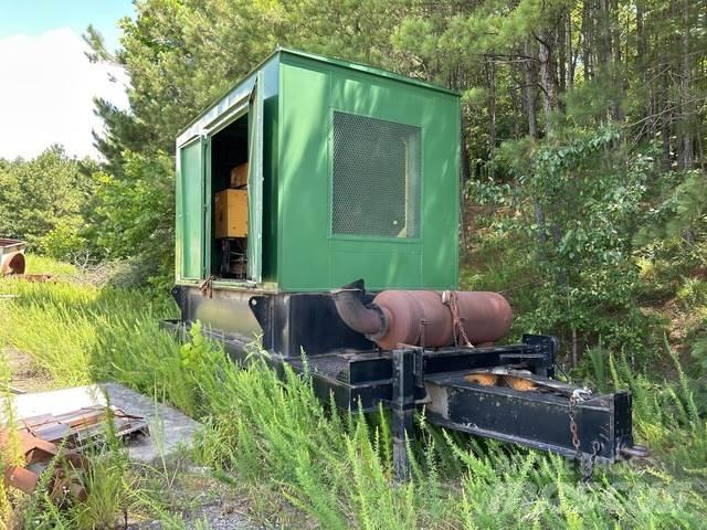 CAT SR4 Dyzeliniai generatoriai