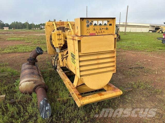 CAT SR4 Dyzeliniai generatoriai