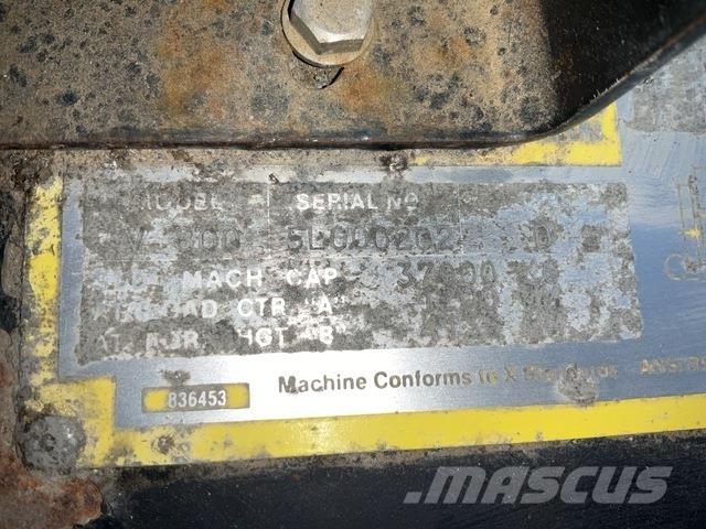 CAT V800 Naudoti konteinerių krautuvai