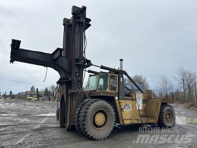CAT V900 Naudoti konteinerių krautuvai