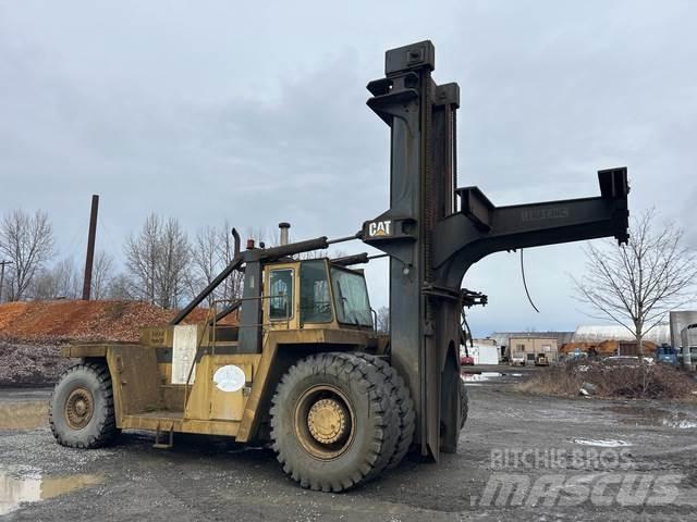CAT V900 Naudoti konteinerių krautuvai