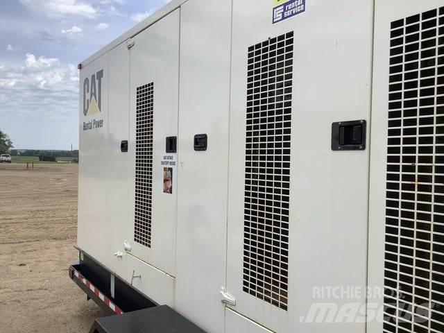CAT XQ400 Dyzeliniai generatoriai