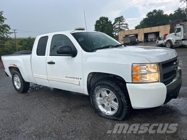 Chevrolet 1500 Pikapai / Bortiniai sunkvežimiai