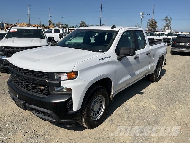 Chevrolet 1500 Pikapai / Bortiniai sunkvežimiai