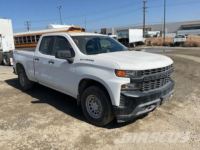 Chevrolet 1500 Pikapai / Bortiniai sunkvežimiai