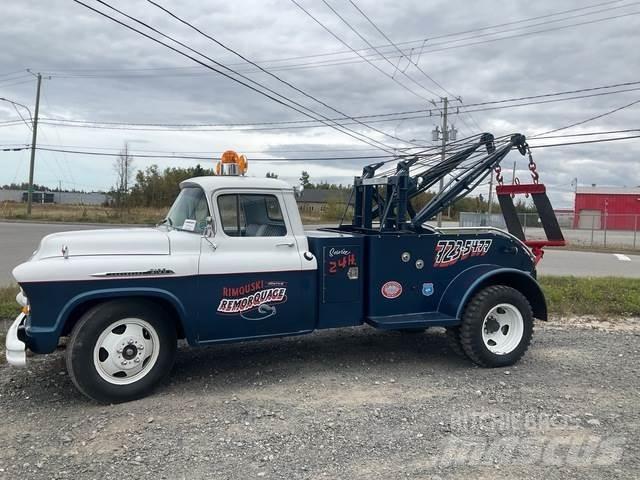 Chevrolet 3100 Pagalbos kelyje automobiliai