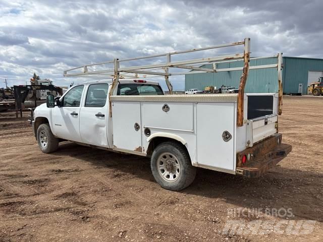 Chevrolet 3500 Pikapai / Bortiniai sunkvežimiai