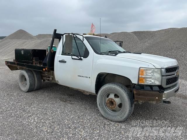 Chevrolet 3500 Platformos/ Pakrovimas iš šono