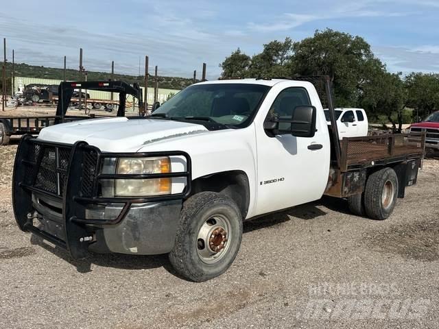 Chevrolet 3500 Platformos/ Pakrovimas iš šono